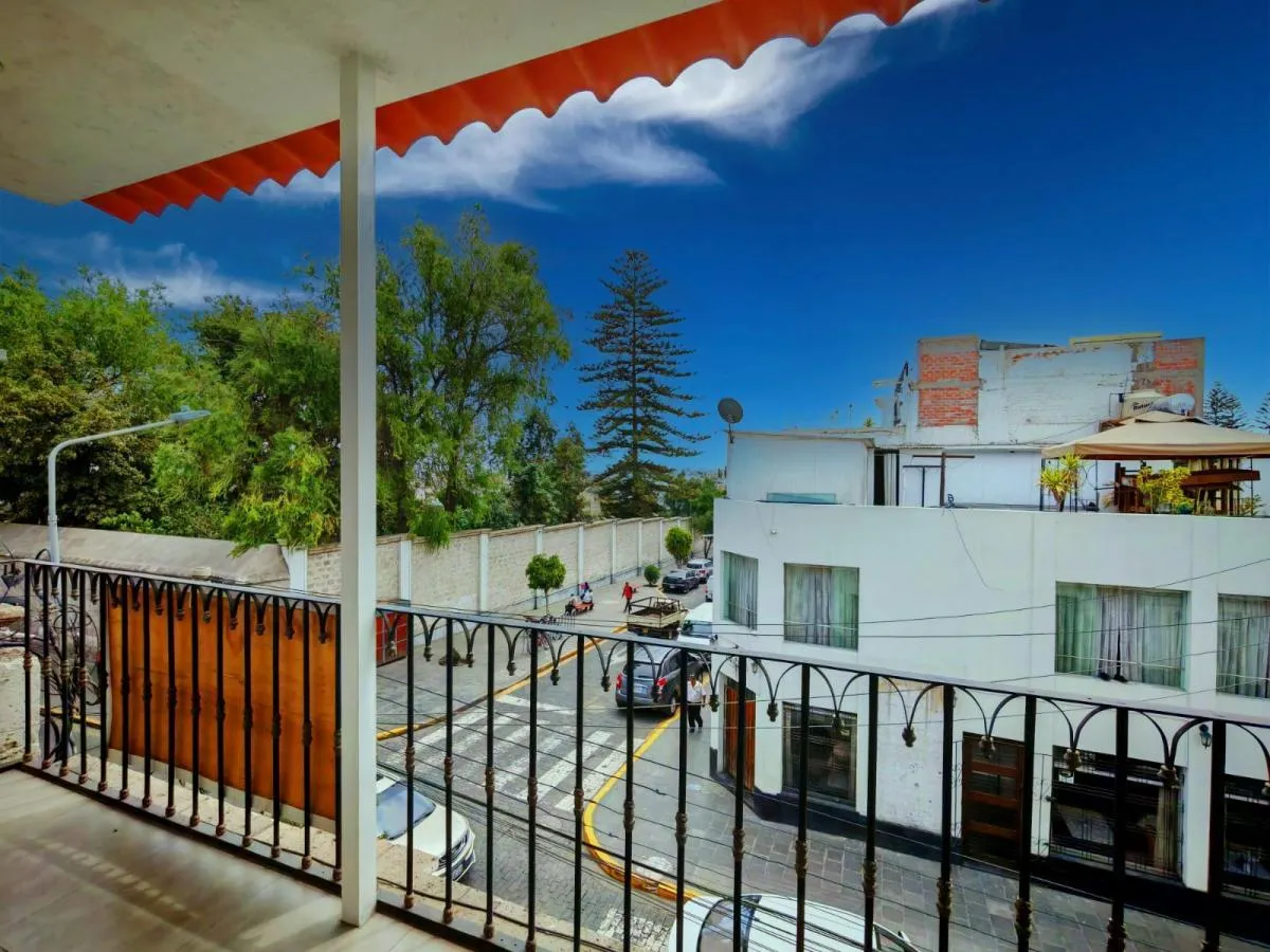 Local Comercial en Alquiler en Santa Catalina – Frente al Convento